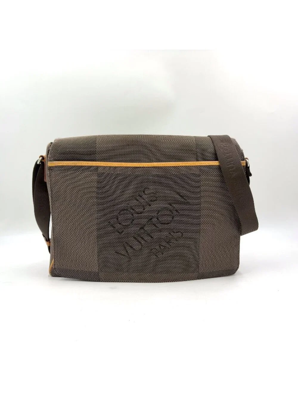 Louis Vuitton Damier Geant Leather Nylon Khaki Brown Lightbrown Shoulder
